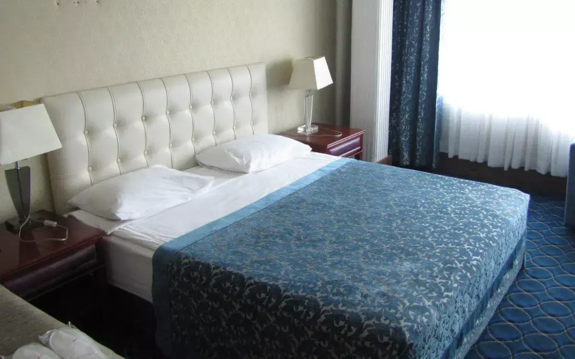 https://cdn.alibaba.ir/ostorage/hotel-accommodation-images/694be63da1e6f83605b7ef16_اتاق (1).webp